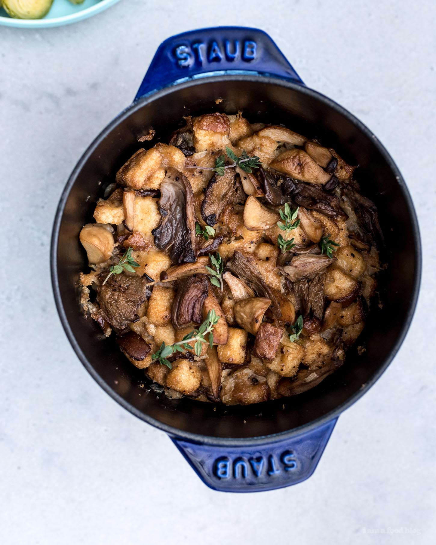 5 Ingredient 15 Minute Instant Pot Mushroom and Onion Stuffing | www.iamafoodblog.com