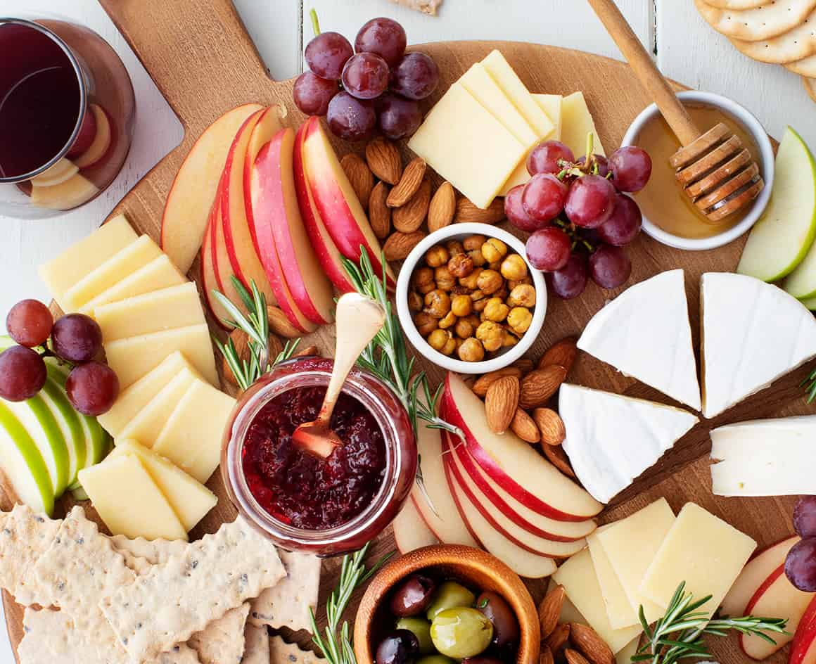 Friendsgiving food ideas - cheese board