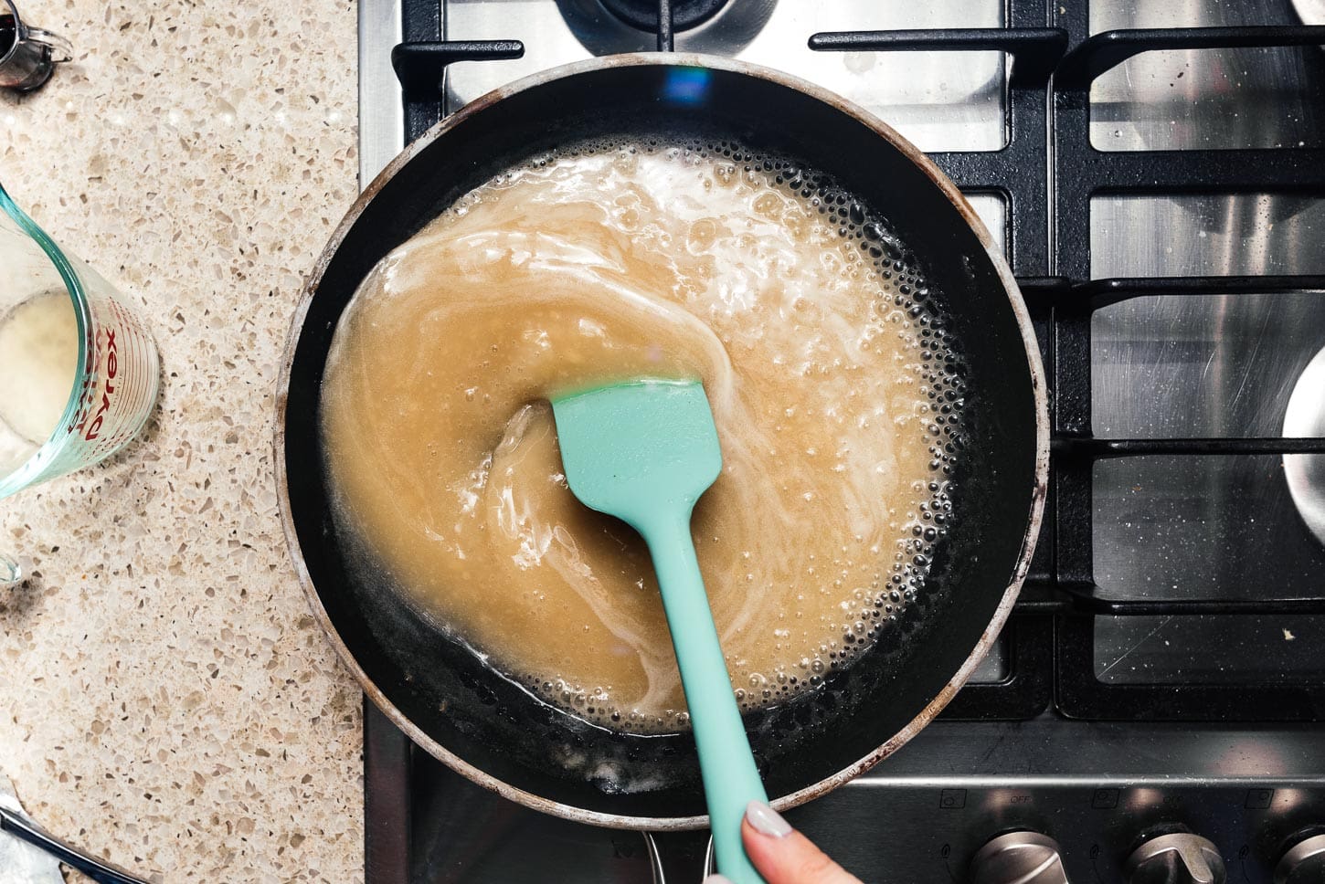 making gravy | www.iamafoodblog.com