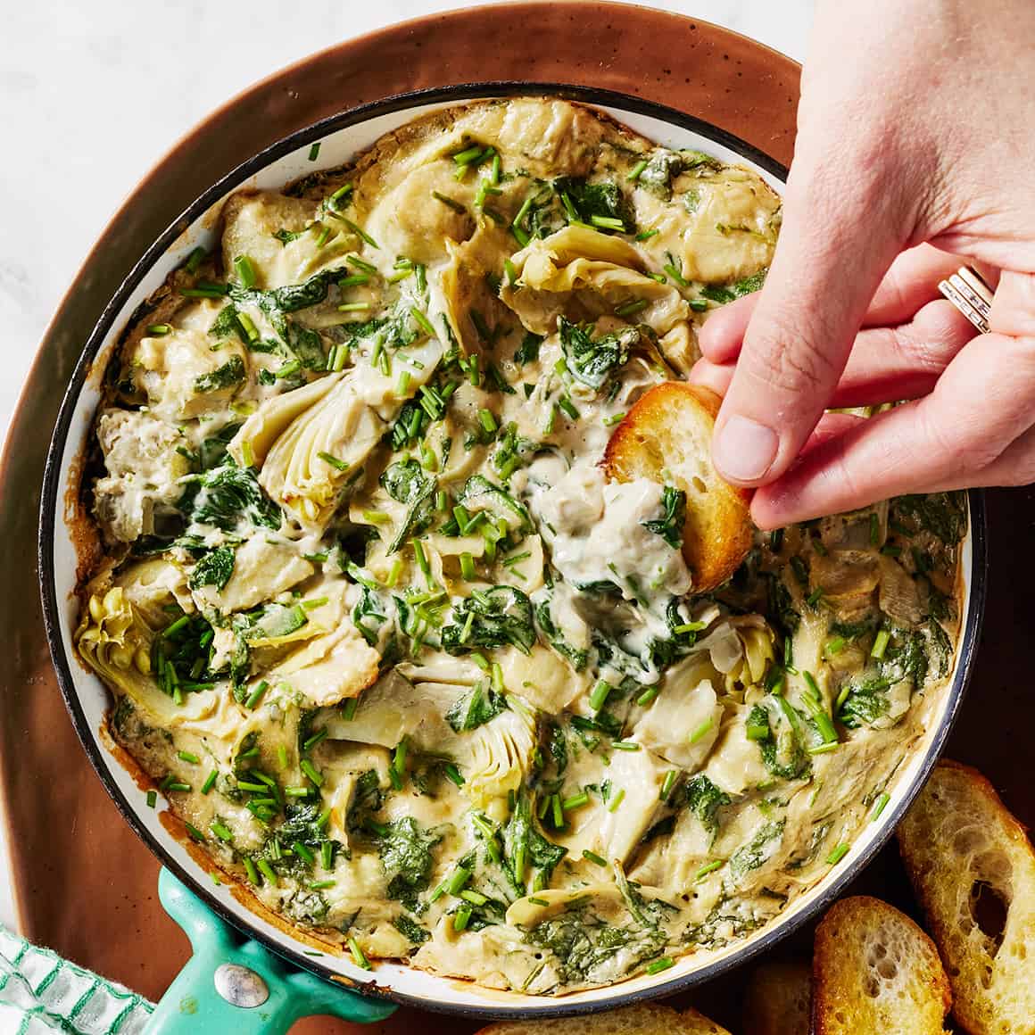 Best appetizers for Christmas - vegan spinach artichoke dip