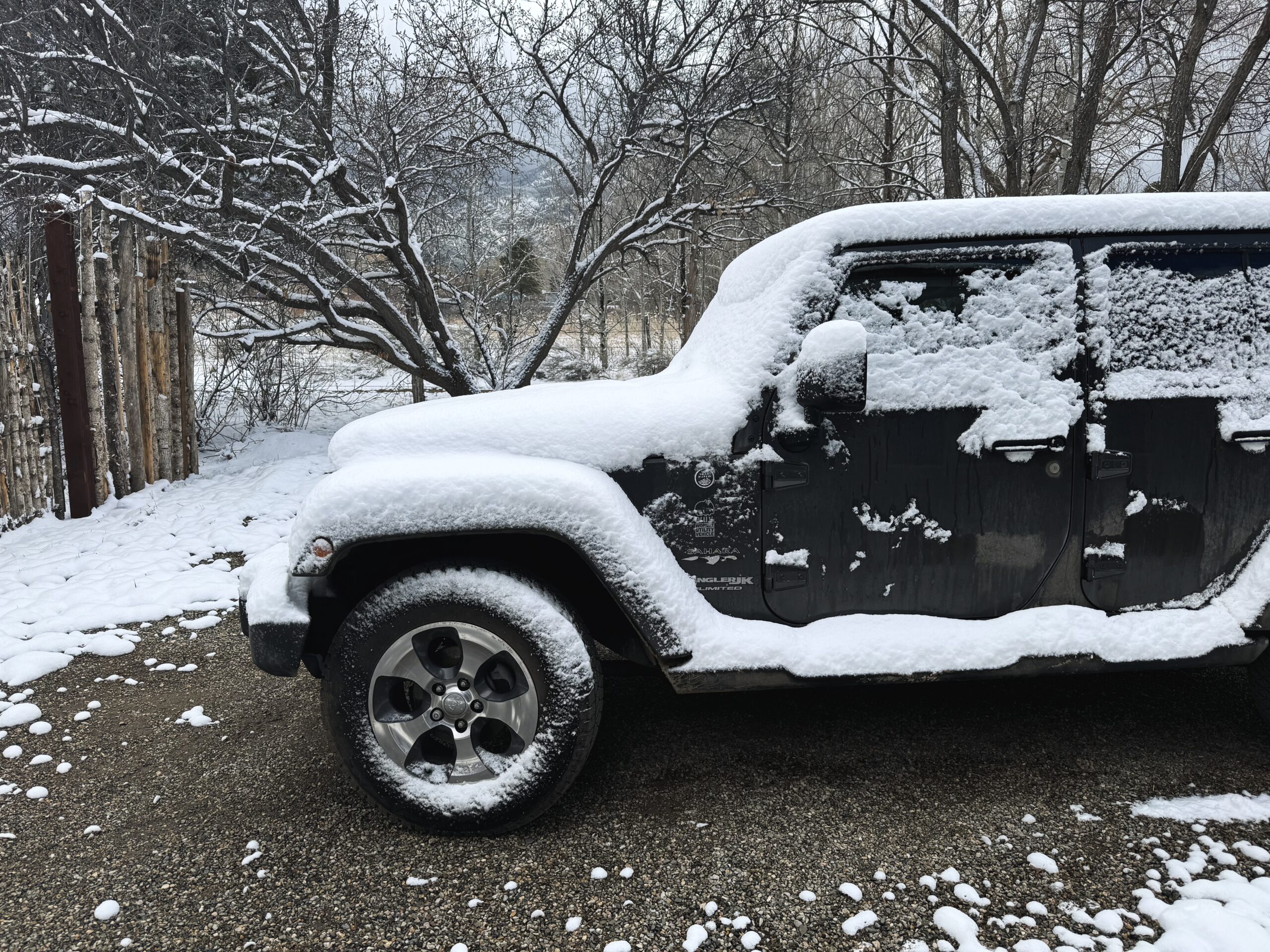 snow on a jeep in taos | www.iamafoodblog.com